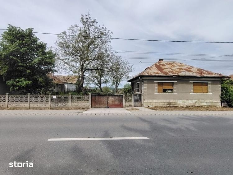 Casă cu 3 camere cu Teren 2571 Mp în Bonț
