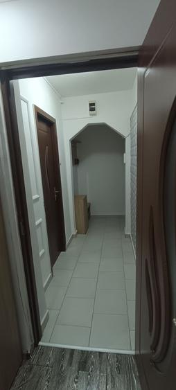 Inchiriez apartament 2 camere - 3