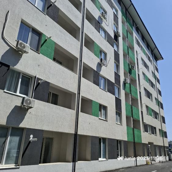 Apartament cu 2 camere decomandat în Roșu