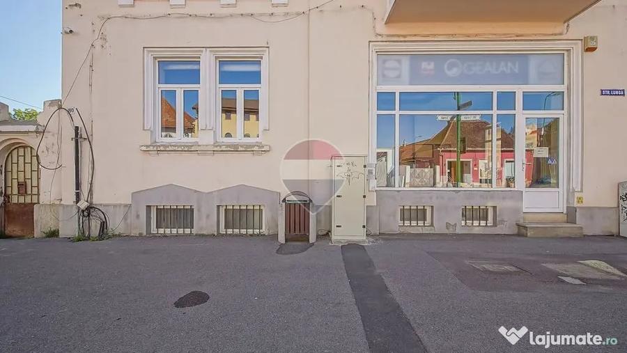 Spațiu comercial, de 120 mp, în Central