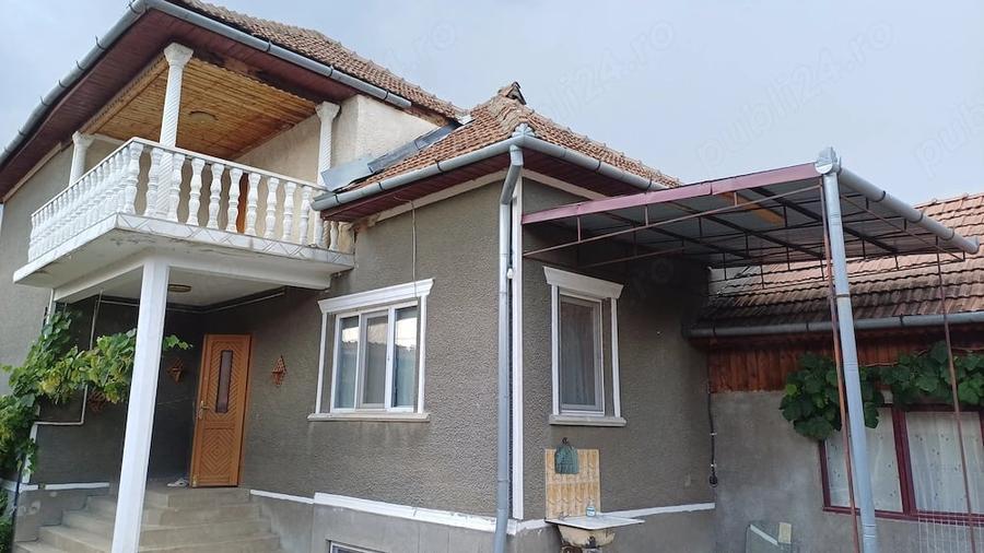 Casă cu 3 camere cu Teren 526 Mp în Vinerea