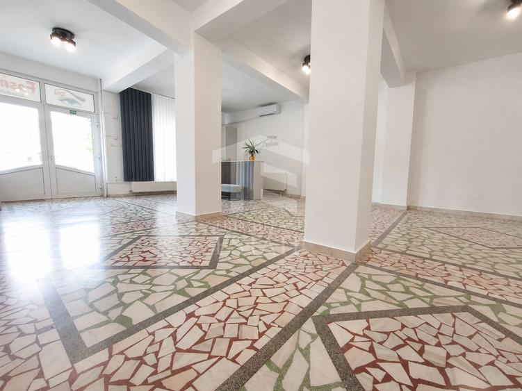 Spațiu comercial, de 66 mp, în Central