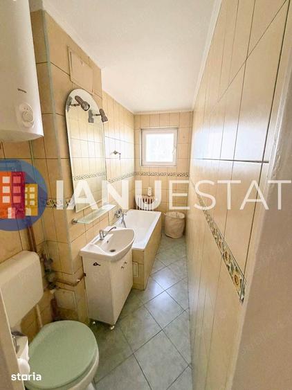 Apartament cu 3 camere semidecomandat în Obor