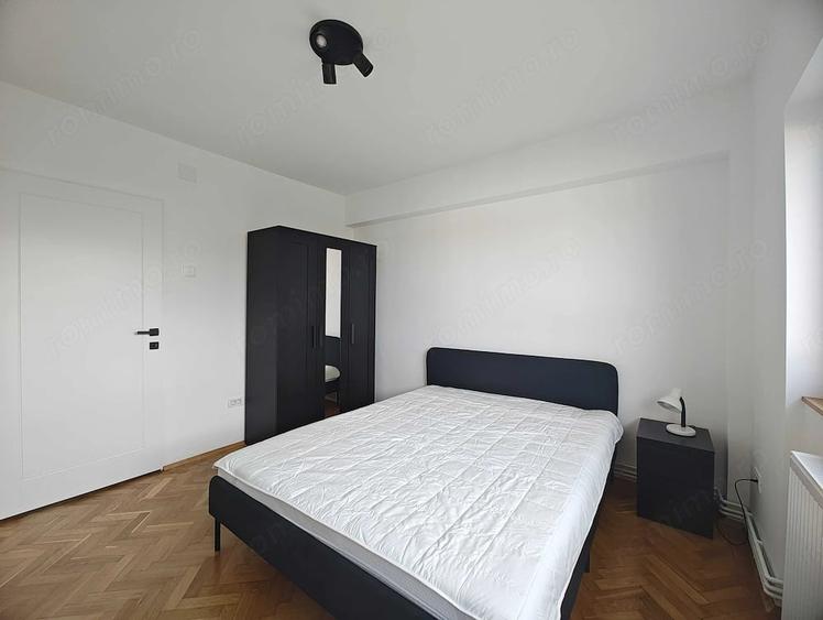 Apartament cu 4 camere semidecomandat în Ultracentral