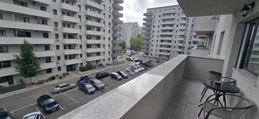 Apartament cu 4 camere decomandat în Central