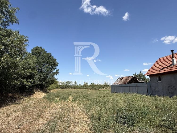 Teren Construcții intravilan de 2600 mp, în Gurbediu