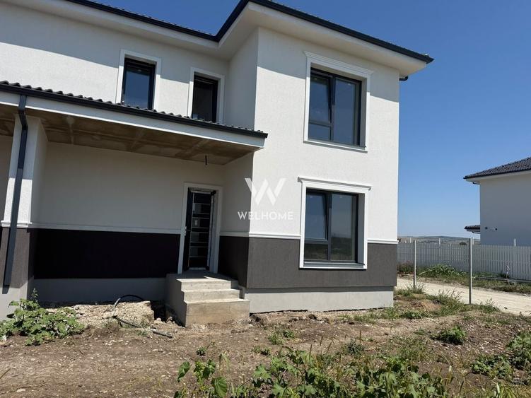 Duplex cu 4 camere cu Canalizare în Șura Mică