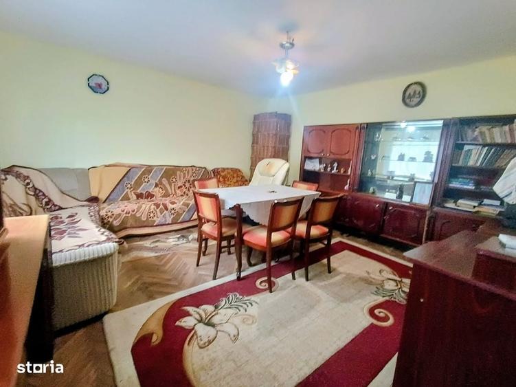 Casă cu 3 camere în Central