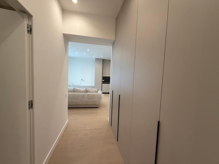 Apartament cu 2 camere decomandat în Aviației