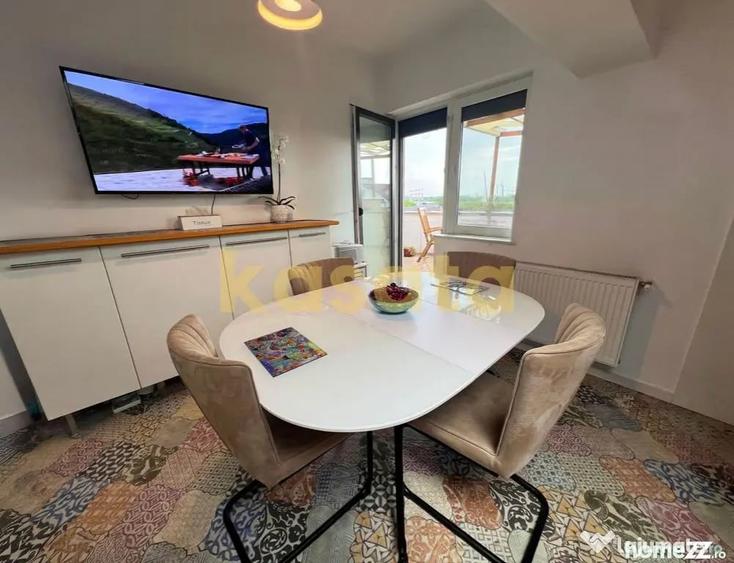 Apartament cu 3 camere decomandat în Est