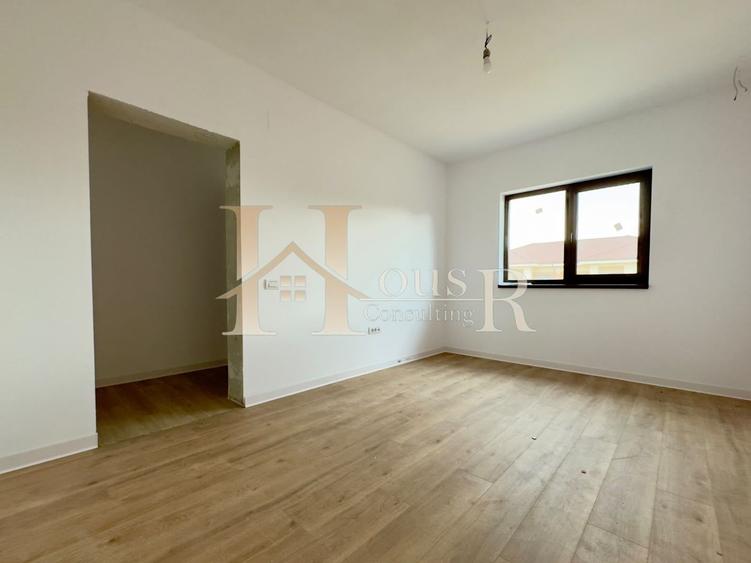 Duplex cu 3 camere cu Canalizare în Moșnița Nouă