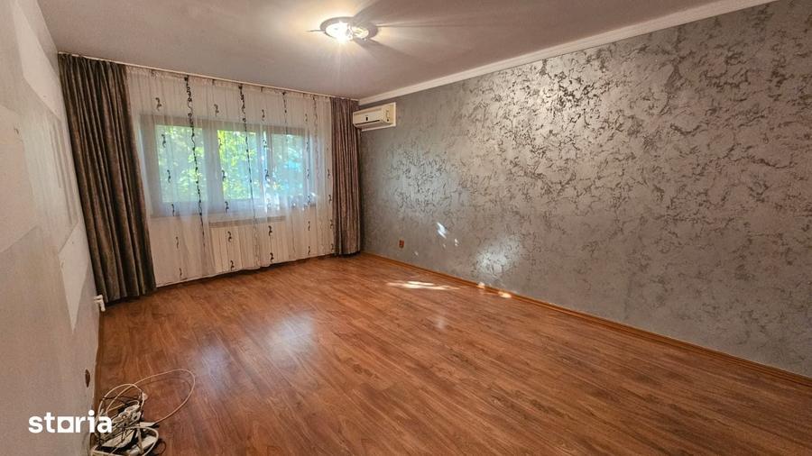 Apartament cu 3 camere în Țiglina 3