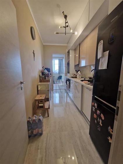 Apartament cu 3 camere decomandat, mobilat în Chișoda