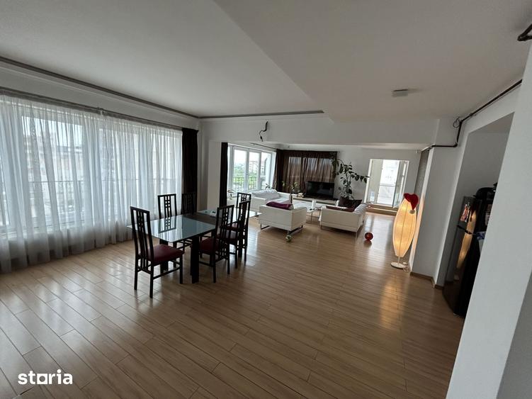Apartament cu 3 camere decomandat în Tomis Nord