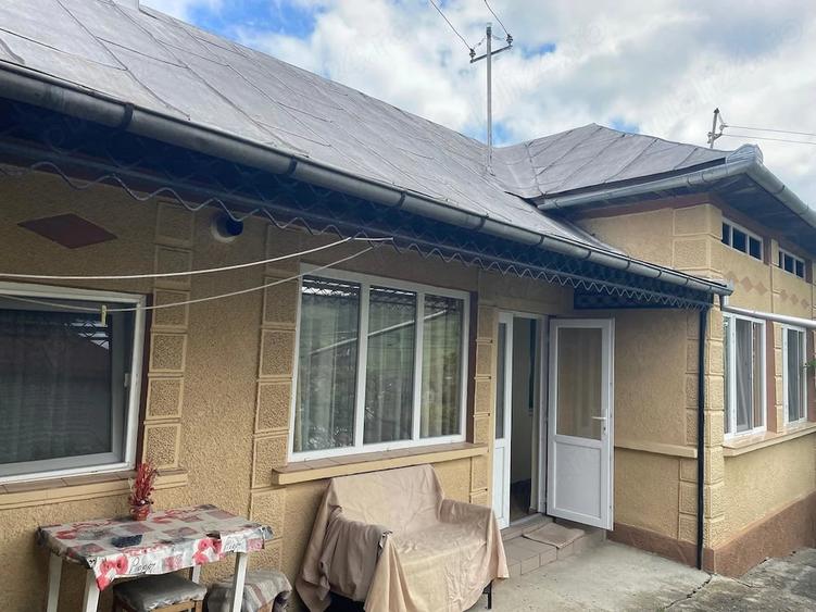 Casă cu 3 camere cu Teren 900 Mp în Central