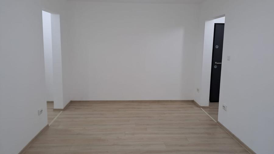 Apartament cu 2 camere semidecomandat în Viziru 3