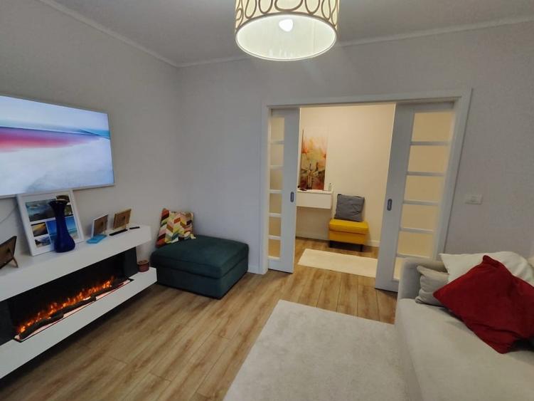 Apartament cu 2 camere decomandat, mobilat în Aradului
