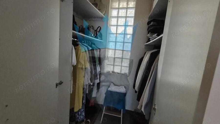 Apartament cu 4 camere decomandat în Unirii