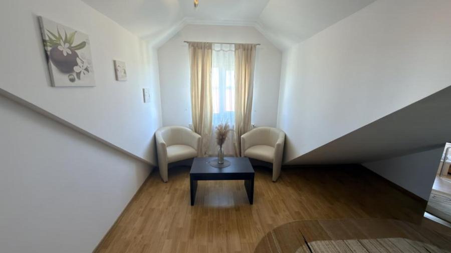 Apartament 2 camere et. 5/5 zona Dioda - 3