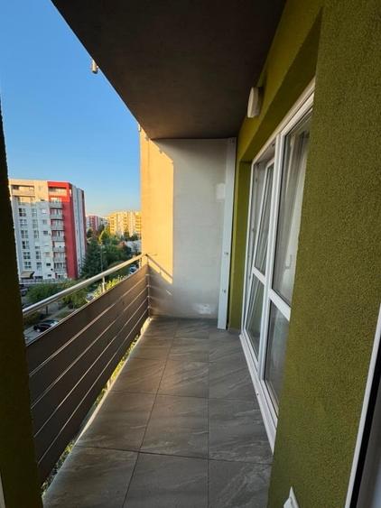 Apartament cu 3 camere decomandat, mobilat în Avantgarden