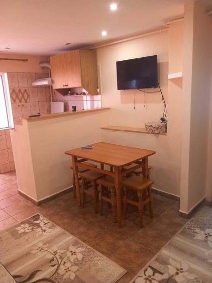 Apartament cu 2 camere decomandat în Aradului
