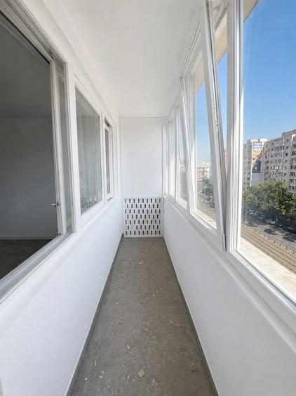 Vand apartament 2 camere Stefan cel Mare Metrou - 1