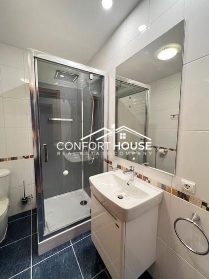 Duplex cu 6 camere cu Piscina în Iancu Nicolae