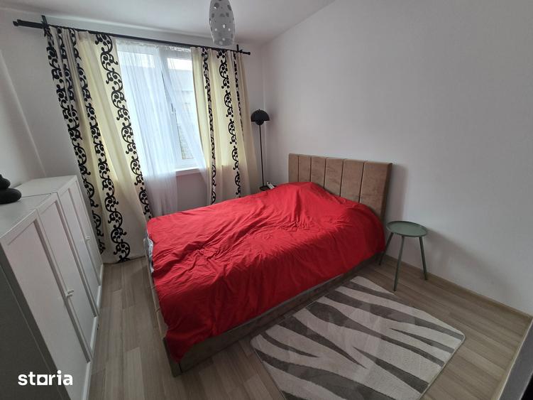 Apartament cu 4 camere în Mărăței