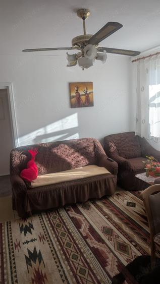 Apartament cu 2 camere semidecomandat în Sud