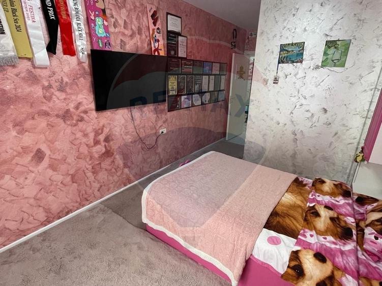 Apartament cu 3 camere decomandat, mobilat în Fundeni