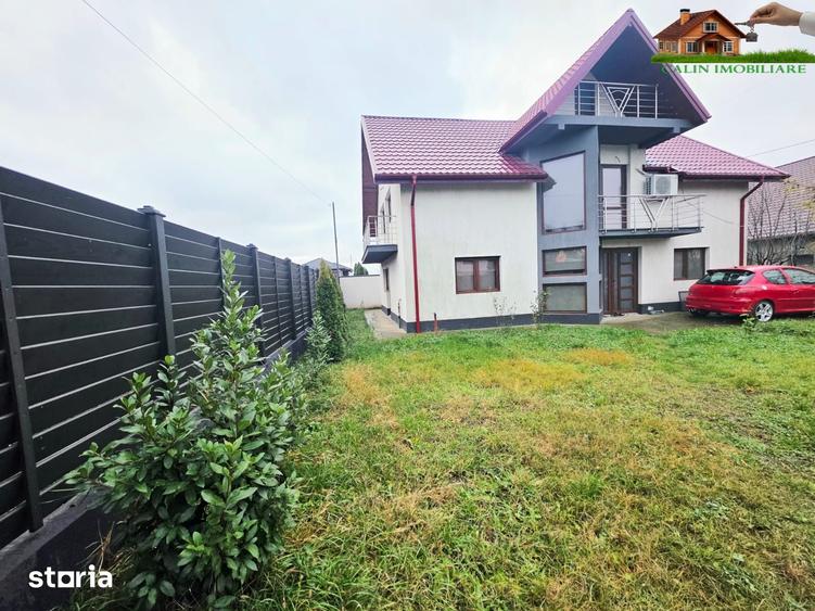Casă cu 6 camere cu Teren 400 Mp în Miroslava