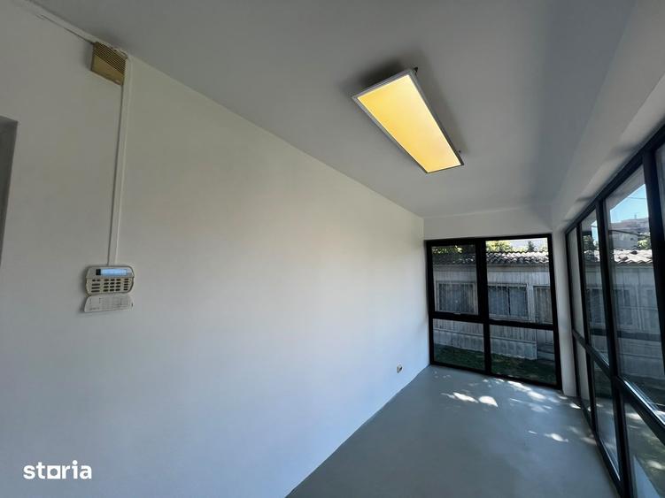 Casă cu 5 camere cu Teren 400 Mp în Păcurari