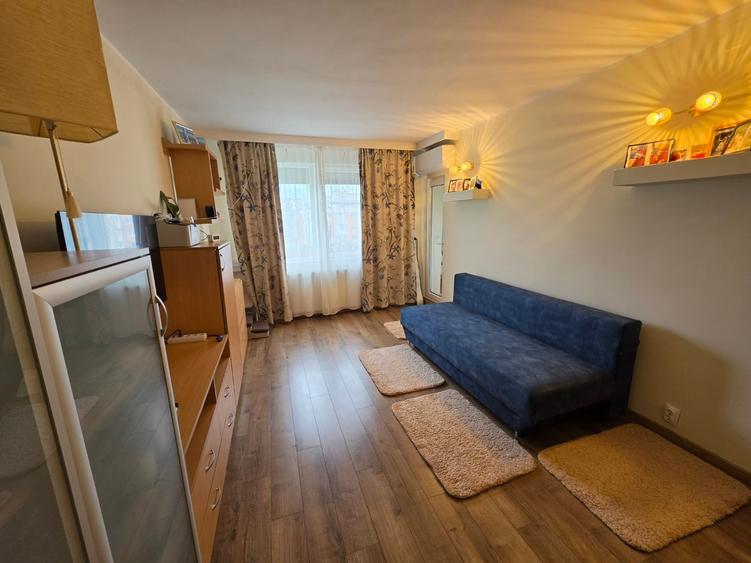Apartament cu 2 camere decomandat în Colentina