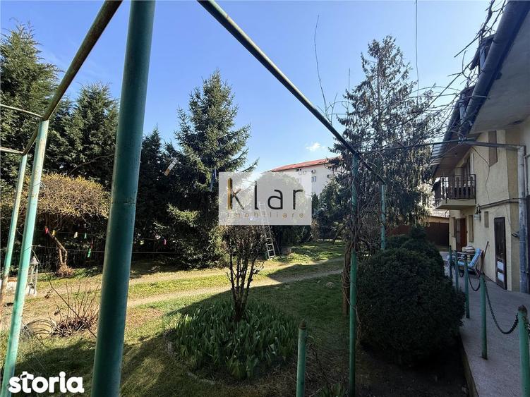 Casă cu 10 camere cu Teren 682 Mp în Mărăști