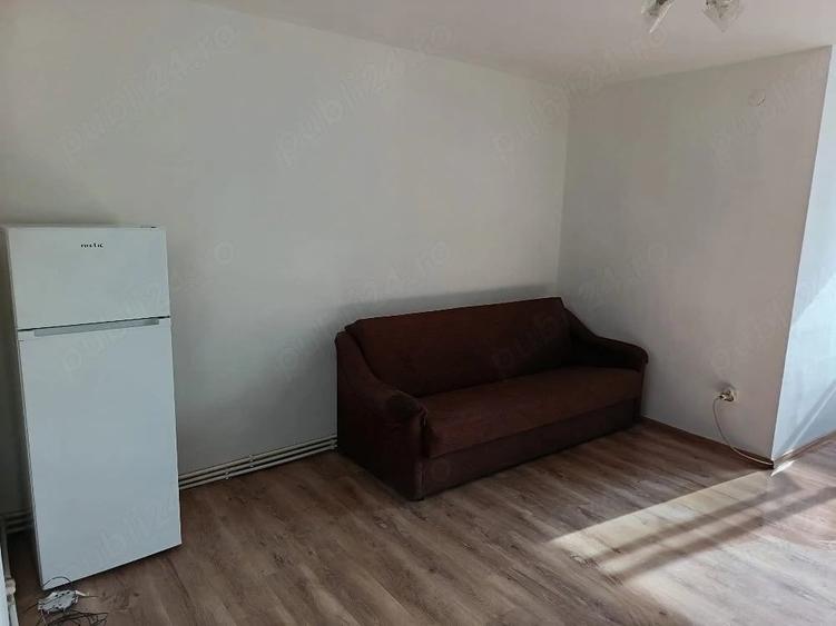 Garsonieră decomandată în Central