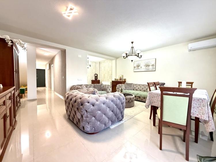 Duplex cu 4 camere cu Canalizare în Aradului