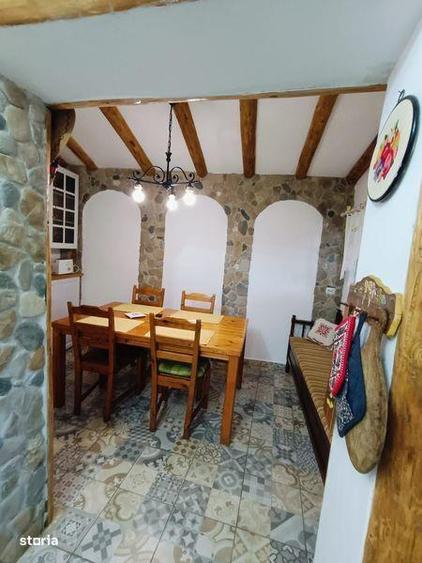 Casă cu 4 camere cu Teren 85 Mp în Corbi