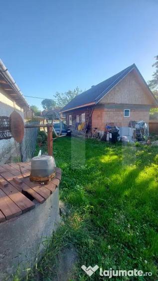 Casă cu 2 camere cu Teren 550 Mp în Telechia