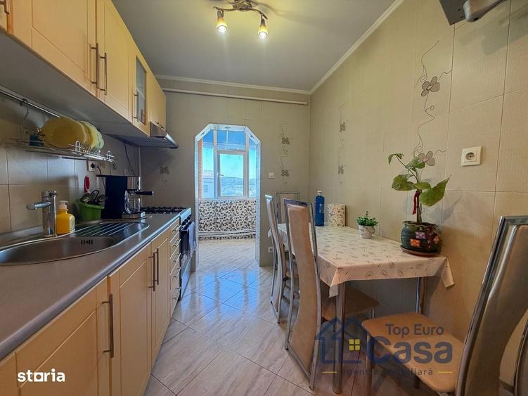 Apartament cu 2 camere decomandat în Central