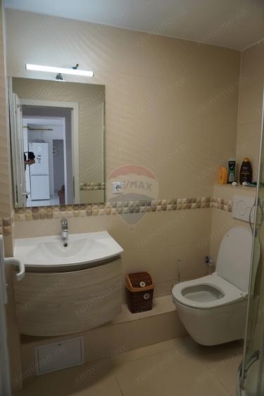 Apartament cu 3 camere decomandat, mobilat în Ultracentral