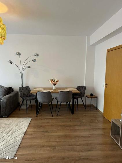 Apartament cu 2 camere semidecomandat în Central