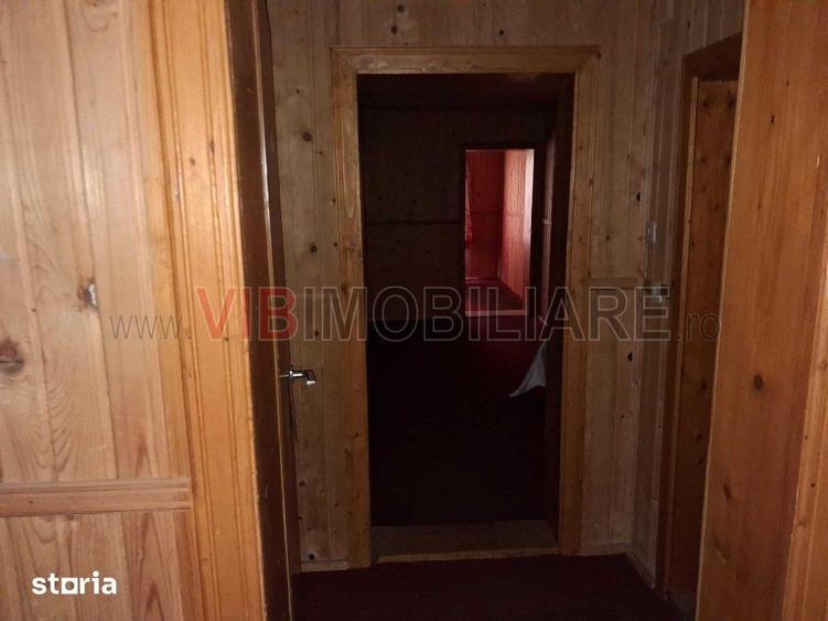 Teren de 8900 mp, în Central