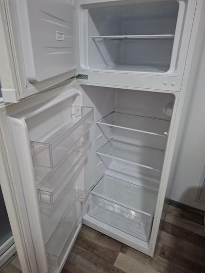 Garsonieră decomandată în Titan