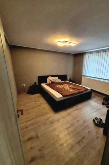 Casă cu Teren 700 Mp în Central