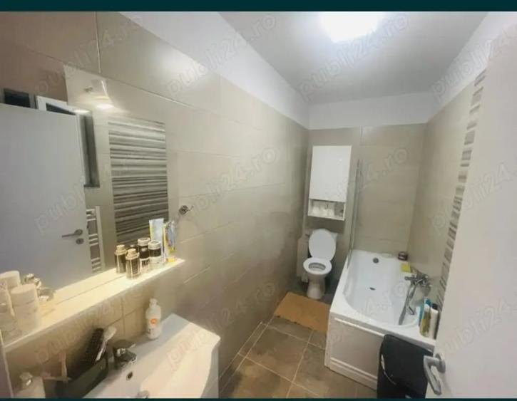 Apartament cu 3 camere decomandat în Dobroești