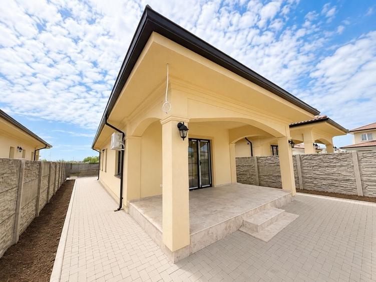 Casă cu 3 camere în Moșnița Nouă