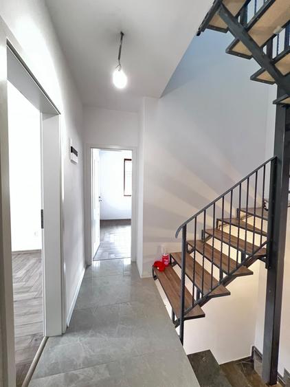Duplex cu 5 camere cu Canalizare în Bragadiru