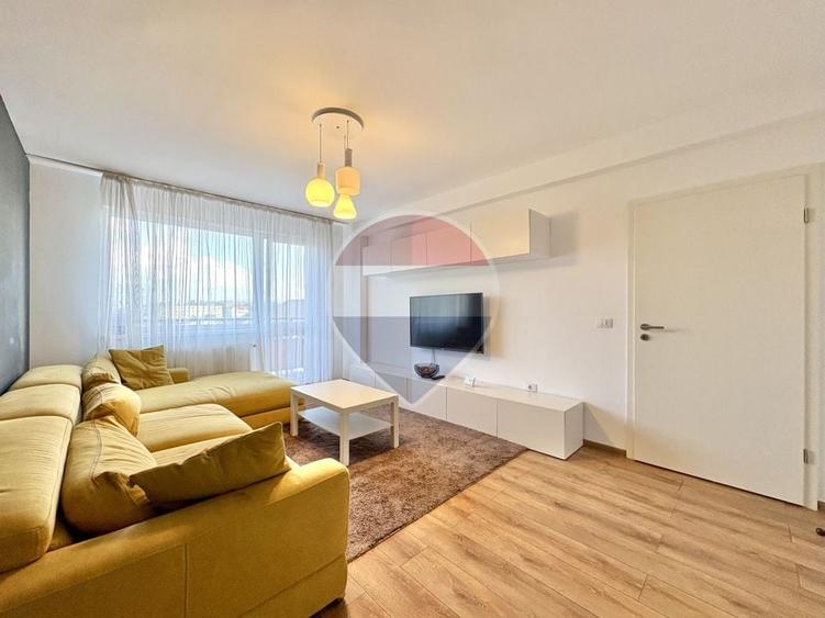 Apartament cu 2 camere decomandat, mobilat în Tractorul