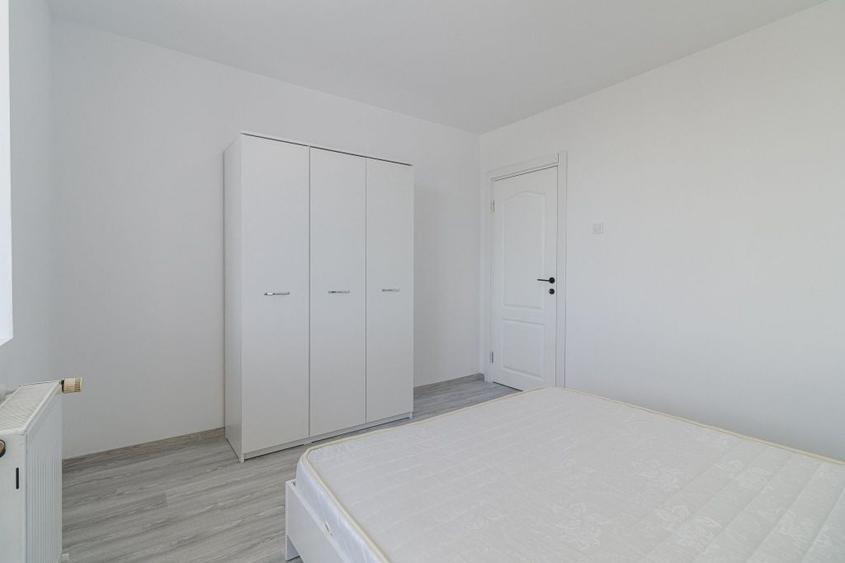 Apartament cu 2 camere semidecomandat în Gara de Nord