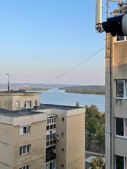 Apartament cu 3 camere decomandat în Ultracentral